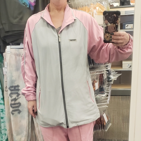 3 Piece Jogging Suit - Picture 6 of 6